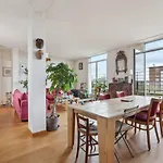 Charming Apt For 5 People In Paris By Weekome